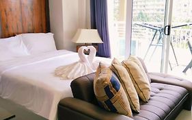 Pico De Loro Beach And Country Club
